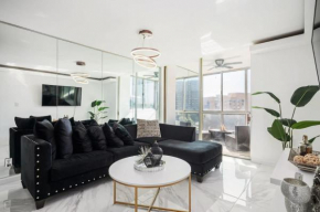 2B Downtown ATL Condo Free Parking 24h Concierge LM707